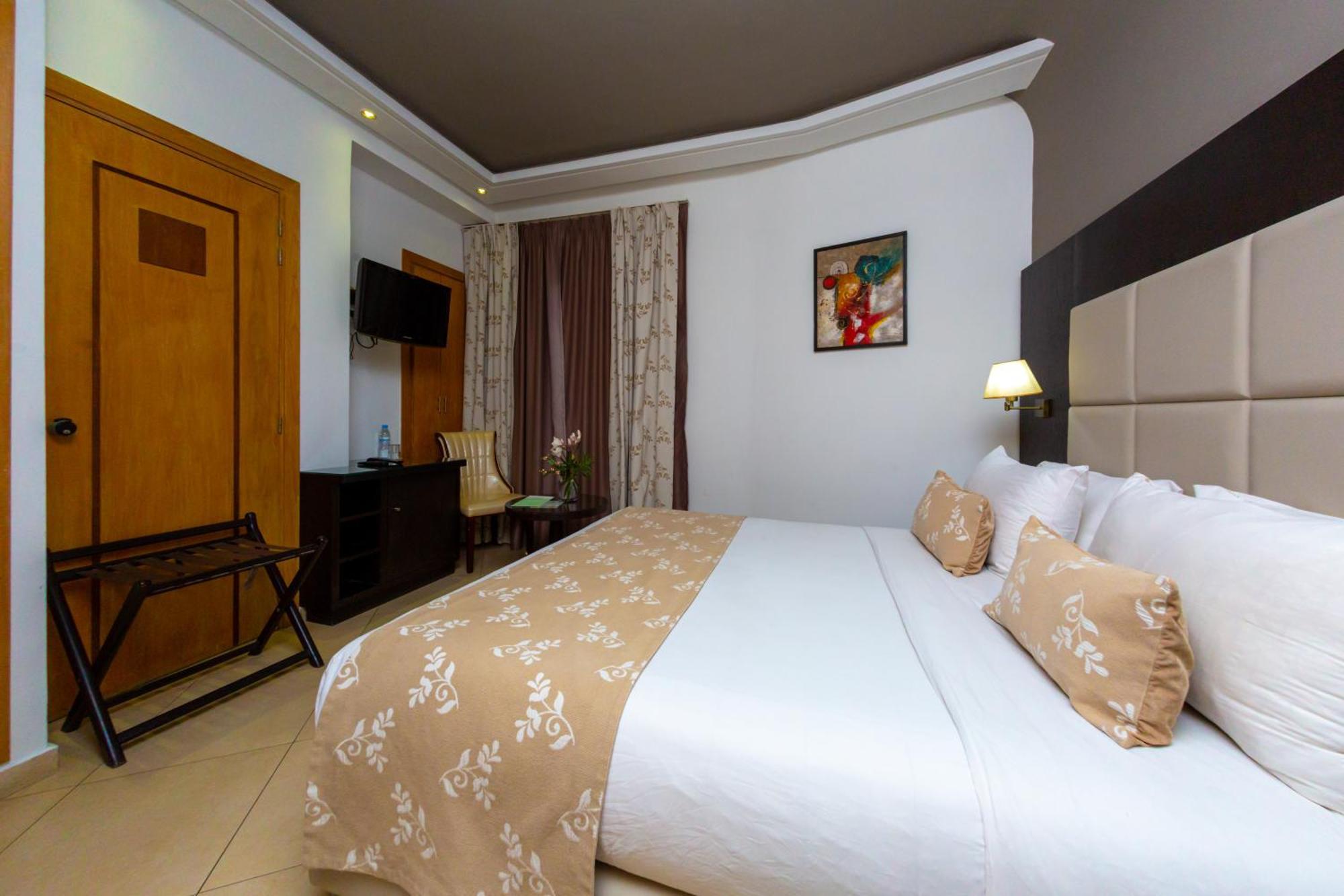Malak Hotel
